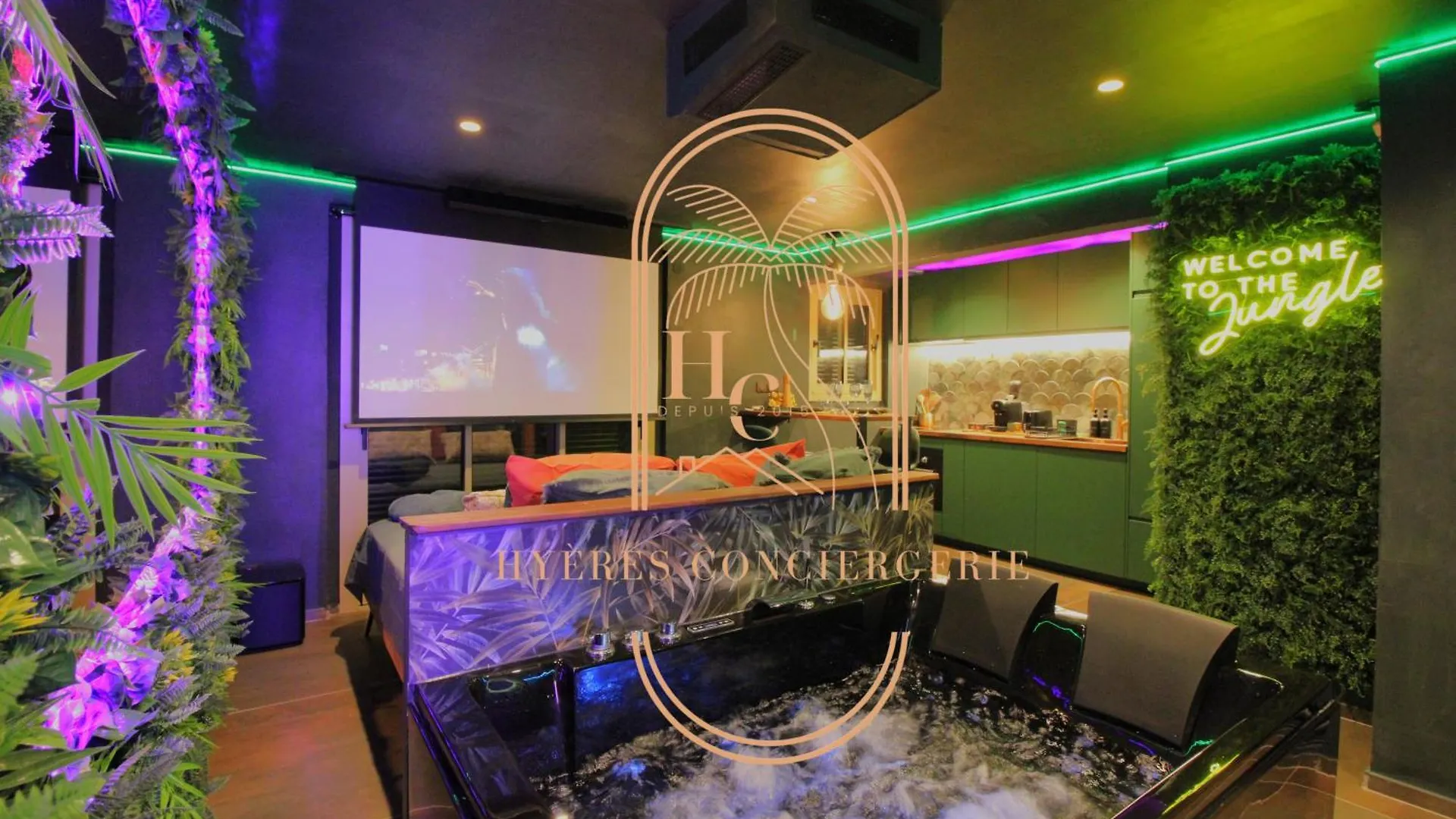 Apartmán Jungle Love Room Balneo/Cinema By Hc Hyères Francie