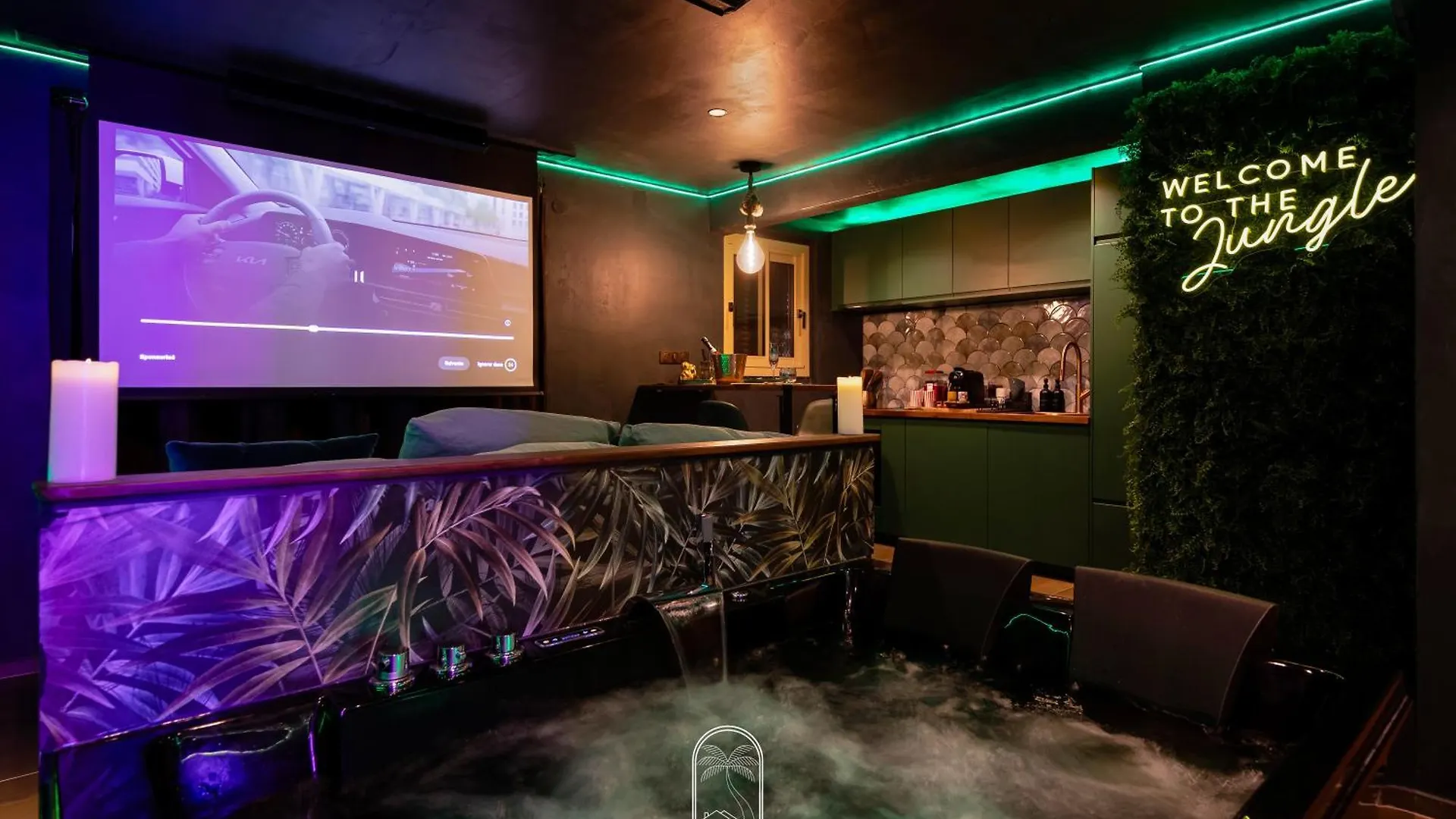 Jungle Love Room Balneo/Cinema By Hc Hyeres Apartment